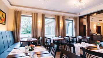 Daily buffet breakfast (EUR 16 per person)