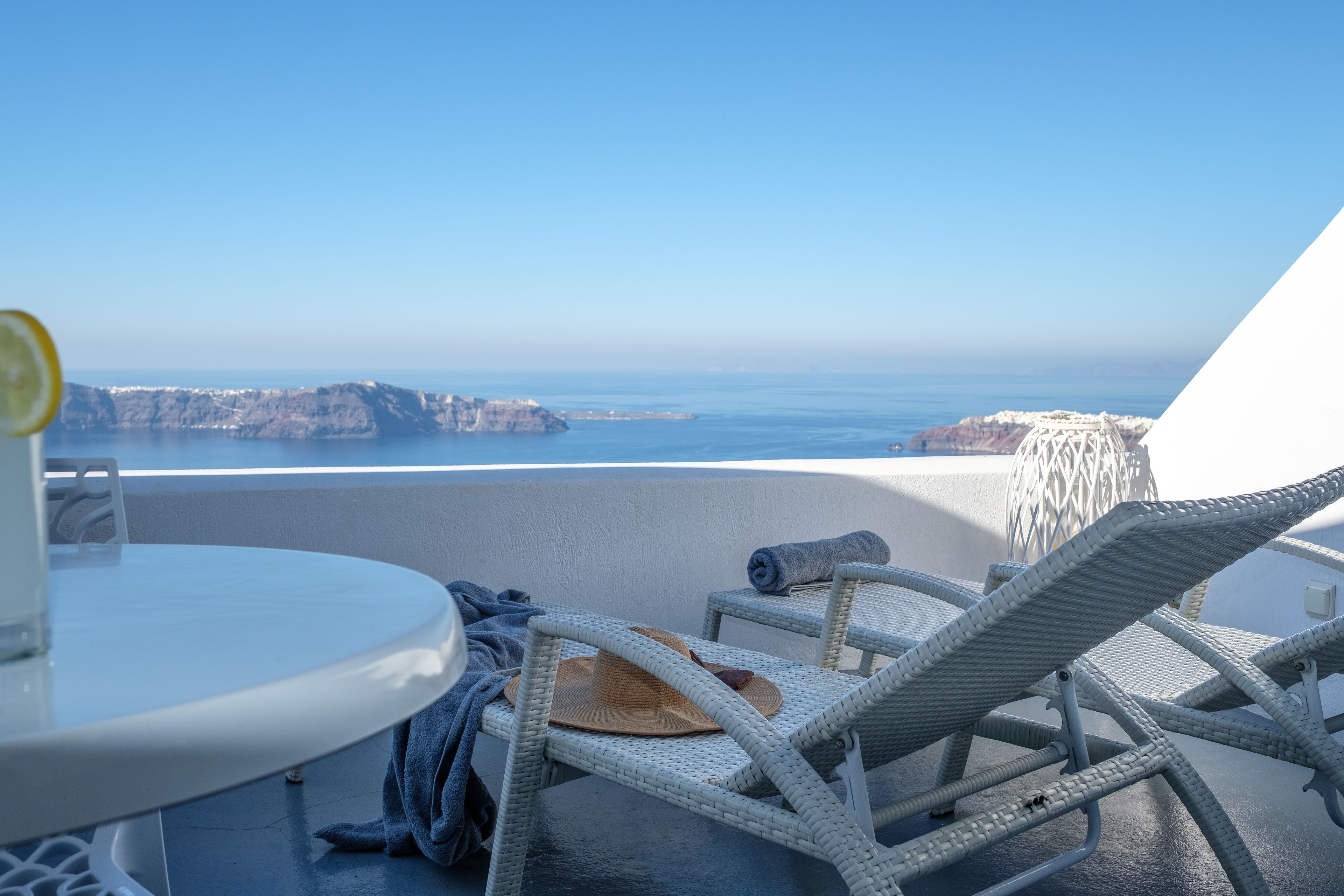 Executive Suite, Jetted Tub, Sea View | Balcony view