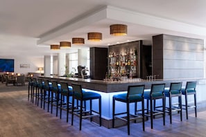 2 Bars/Lounges, Strandbar