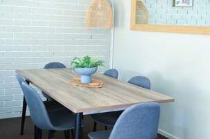 Townhome, 2 Bedrooms | Dining room