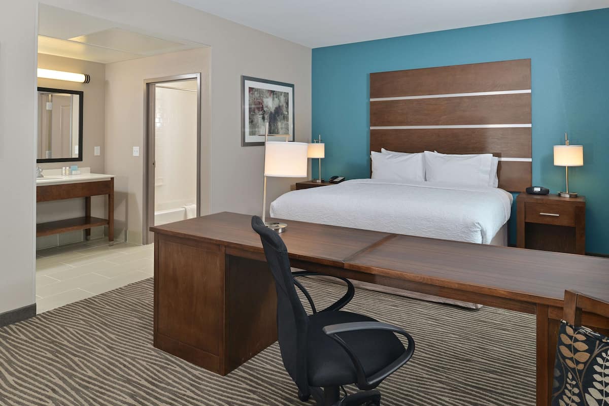 Minibar, cunas gratuitas, wifi gratis y ropa de cama