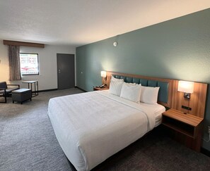 Desk, free WiFi, bed sheets - Best Western Johnson's Inn Downtown Gatlinburg (Gatlinburg)