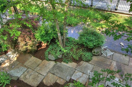 Howard Johnson by Wyndham Downtown Gatlinburg - Image 3