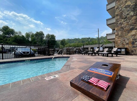 Howard Johnson by Wyndham Downtown Gatlinburg - Image 13