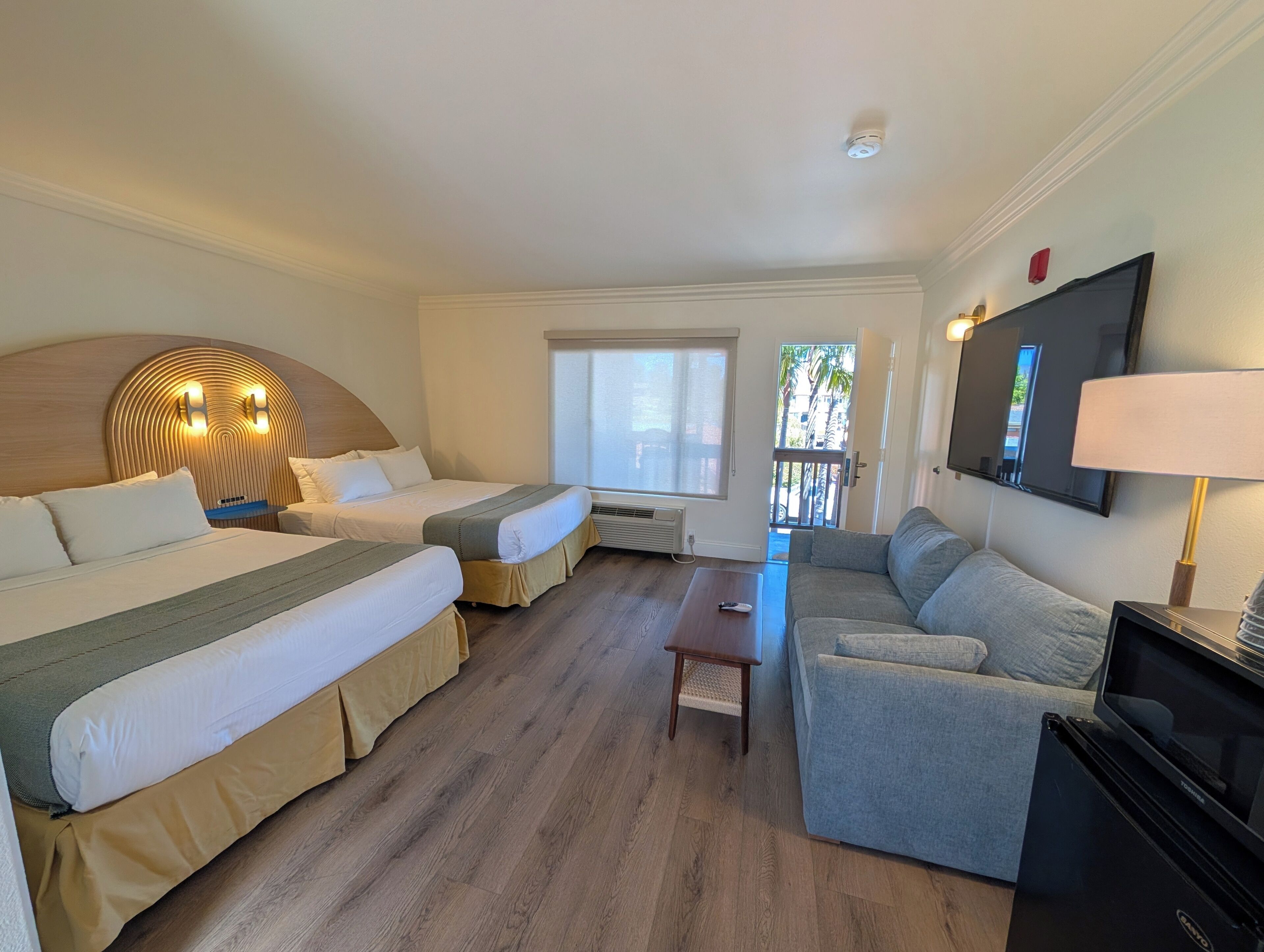 Deluxe Family Suite - Renovated | Blackout drapes, iron/ironing board, free WiFi, bed sheets