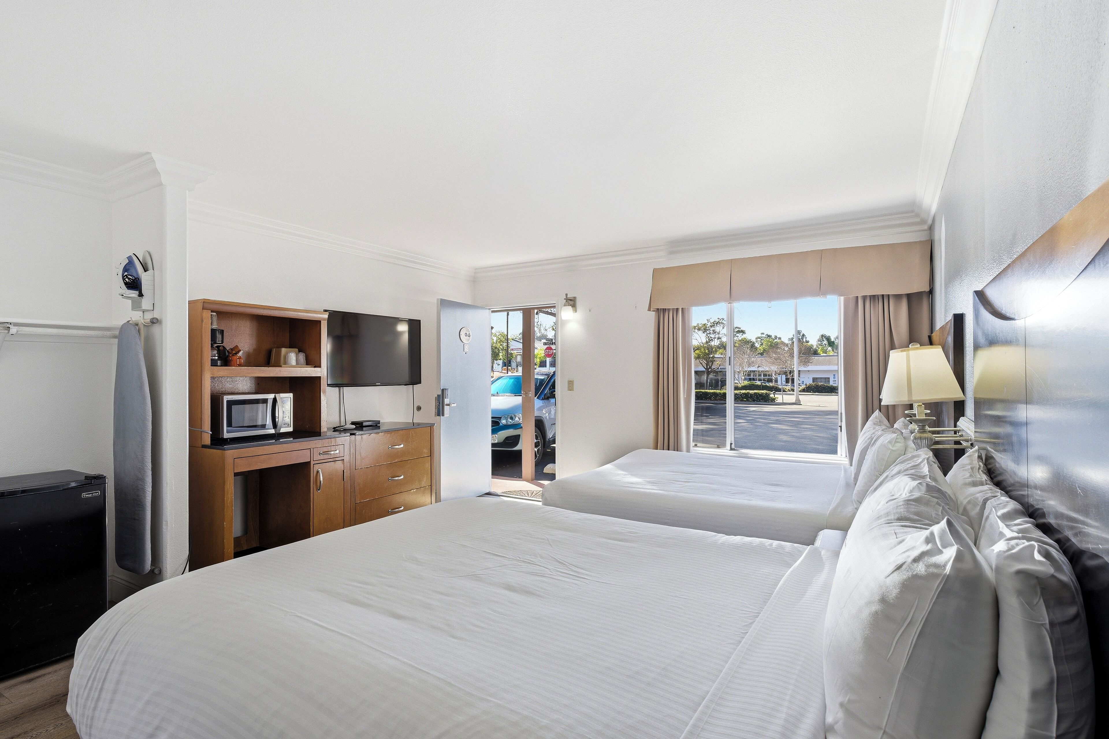 클래식룸, 퀸사이즈침대 2개 | 암막 커튼, 다리미/다리미판, 무료 WiFi, 침대 시트