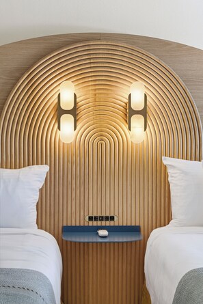 Deluxe Room, 2 Queen Beds (Deluxe Room, 2 Queen Beds (Renovated)) | Blackout curtains, iron/ironing board, free WiFi, bed sheets - Sunset Motel (Santa Barbara)