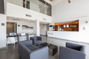 Lobby - City Express Junior by Marriott Ciudad Del Carmen Aeropuerto (Ciudad del Carmen)