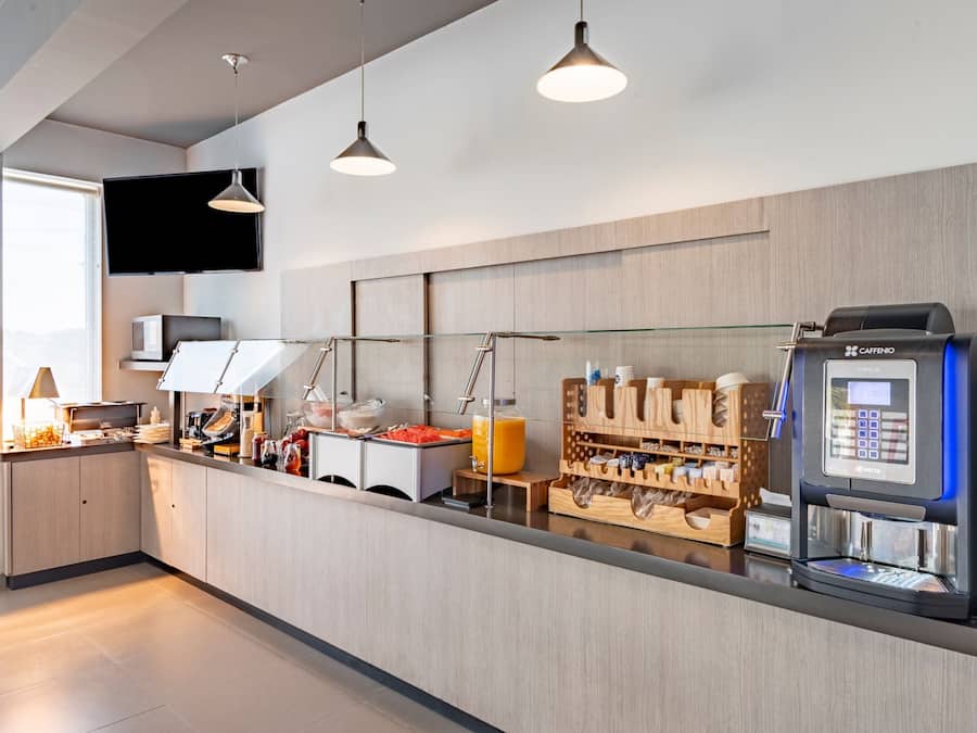 Komplett frokost er inkludert hver dag