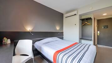 Desk, iron/ironing board, free WiFi, bed sheets