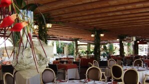 Outdoor dining - Casa Quiquet (Beniparrell)
