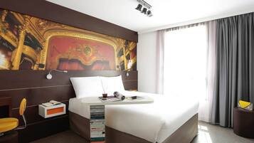 Chambre Standard, 1 lit double | Bureau, rideaux occultants, chambres insonorisées