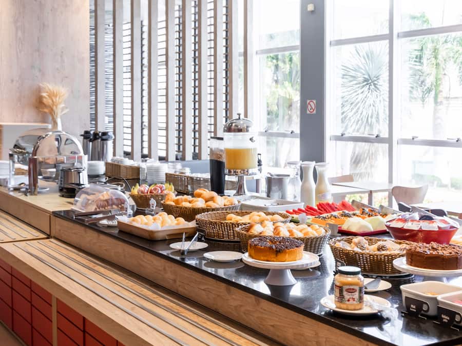 Café da manhã, almoço e jantar