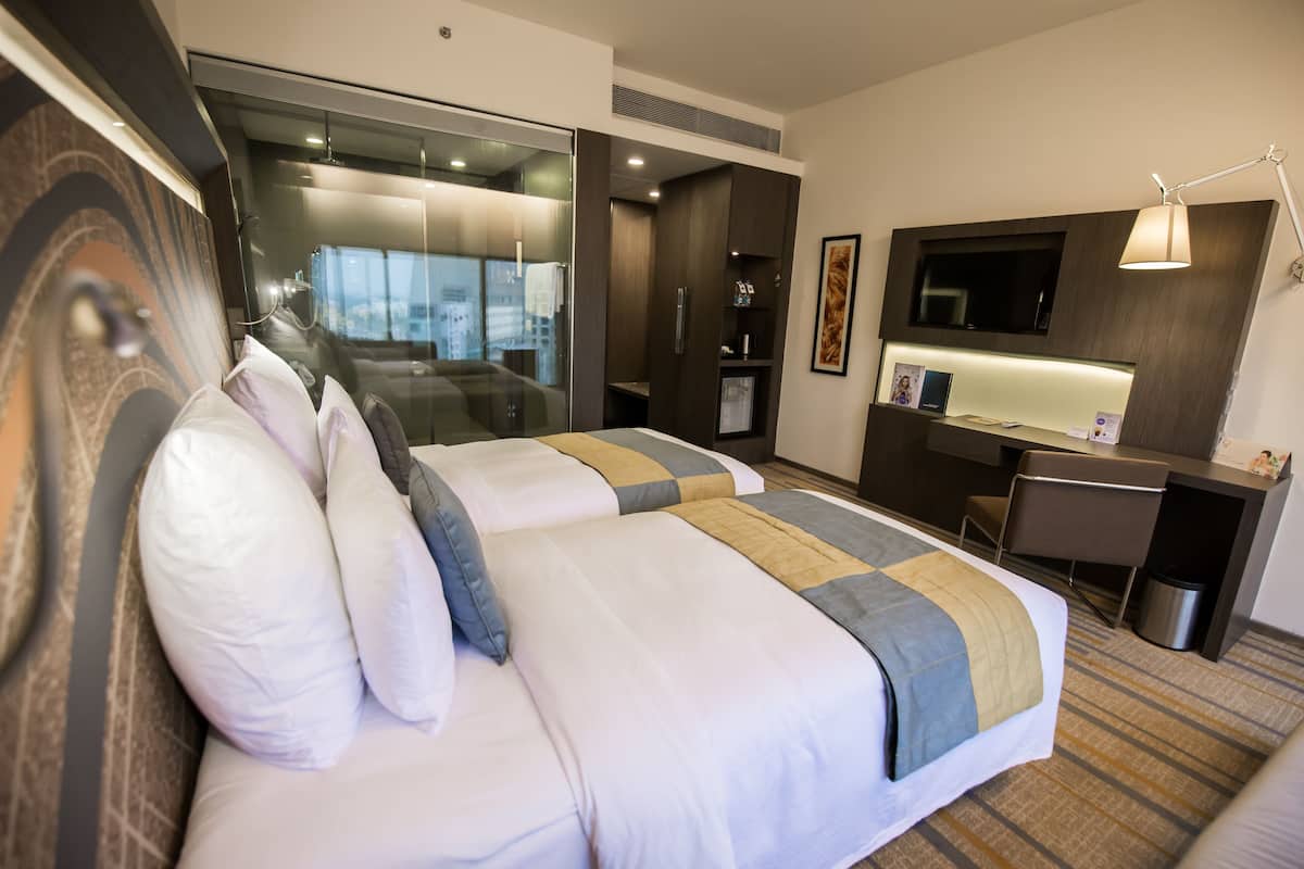 Premier-Zweibettzimmer, 2 Einzelbetten, Zutritt zur Club Lounge | Hochwertige Bettwaren, Daunenbettdecken, Minibar, Zimmersafe