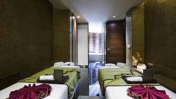 Couples treatment rooms, body treatments, body wraps, body scrubs