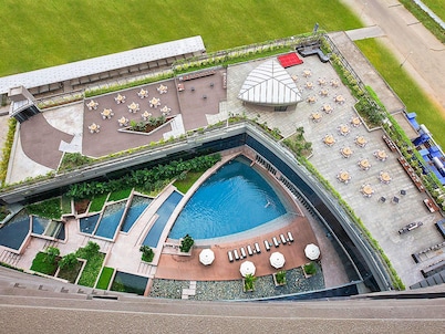 Novotel Kolkata Hotel & Residences Hotel