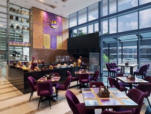 International cuisine - Novotel Kolkata Hotel & Residences Hotel (Barasat)