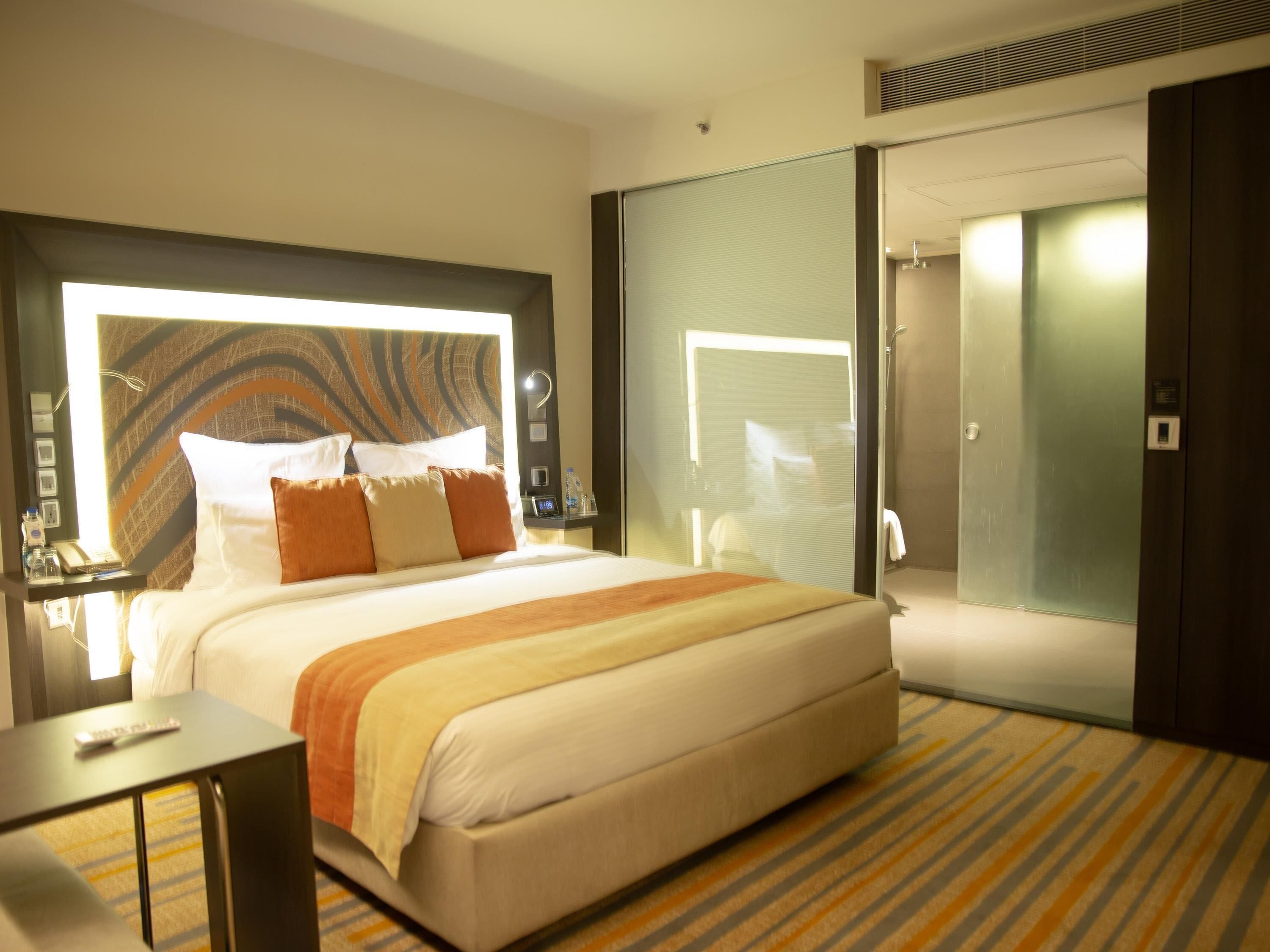 Premium Apartment, 1 Bedroom, Kitchenette | Literie de qualité supérieure, couette en duvet d'oie, minibar