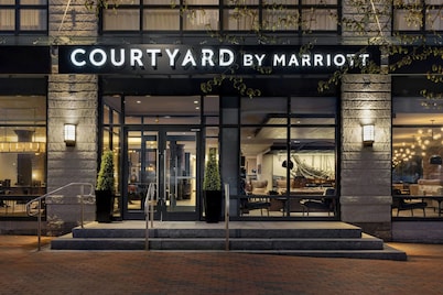 Courtyard Portland Downtown/Waterfront