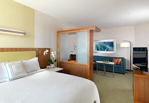 Ropa de cama de alta calidad, colchones con acolchado adicional, minibar