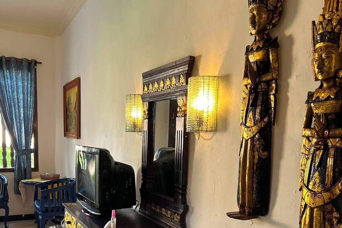 Standard Twin Room | Minibar, WiFi (free), bed sheets
