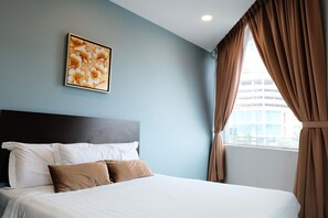 Deluxe Double Room, City View | Free WiFi - De Era Hotel (Seri Kembangan)