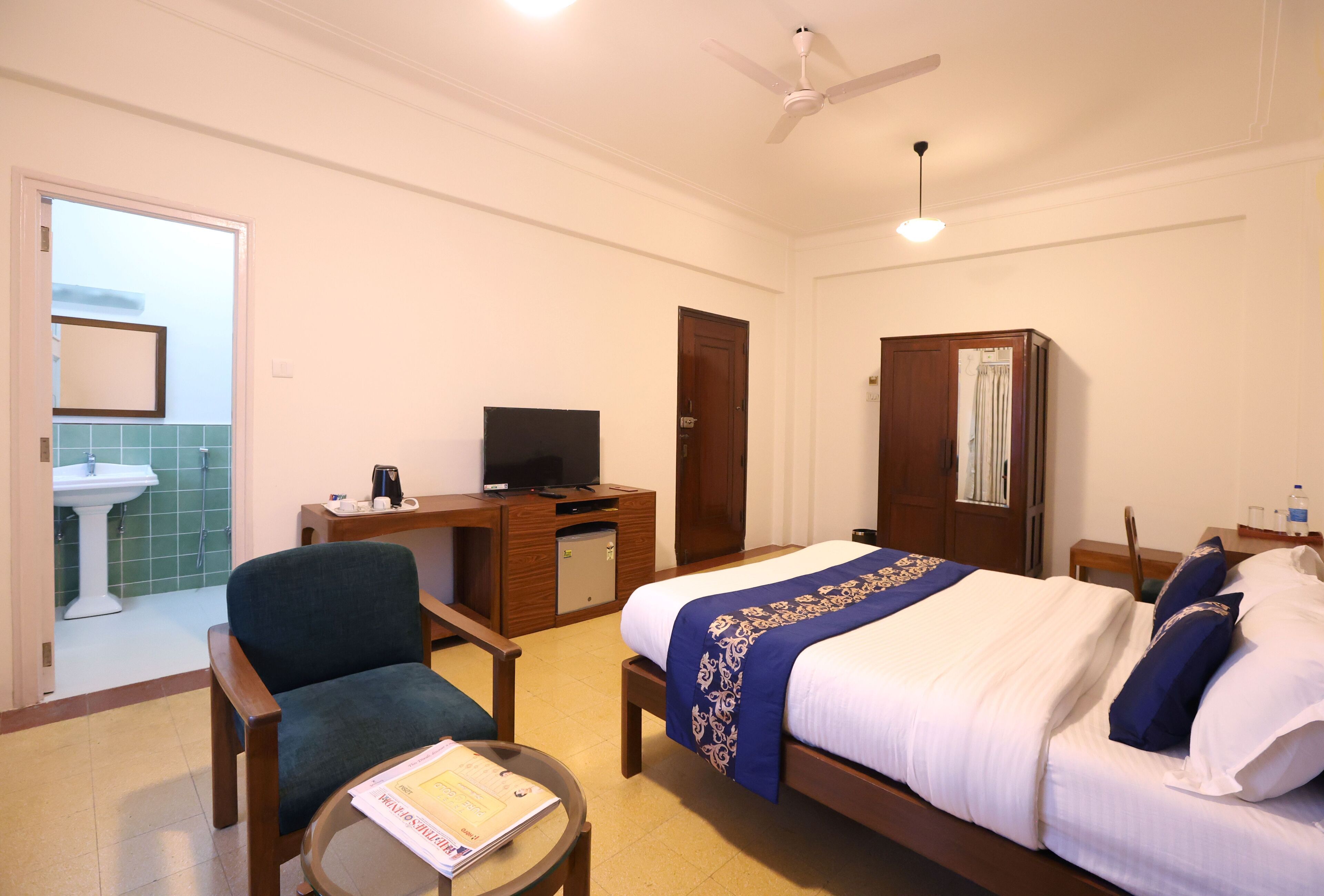 In-room safe, desk, free WiFi, bed sheets