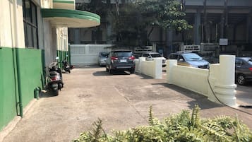 Free self-parking