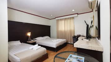 Poolside Room | Free WiFi, bed sheets