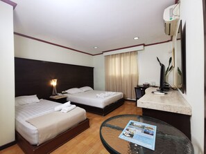 Poolside Room | Free WiFi, bed sheets