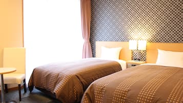 書桌、手提電腦工作空間、免費 Wi-Fi、床單