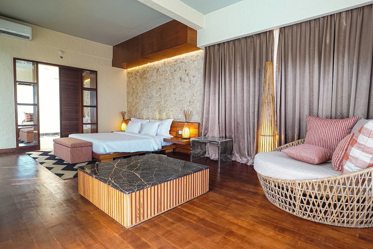 2 BR TSun Rooftop Villa Private Pool (Standard Check Out at 2:00 PM)