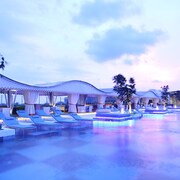 TS Suites Seminyak