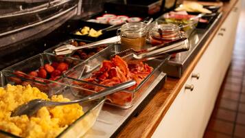 Tägliches inbegriffenes Frühstücksbuffet