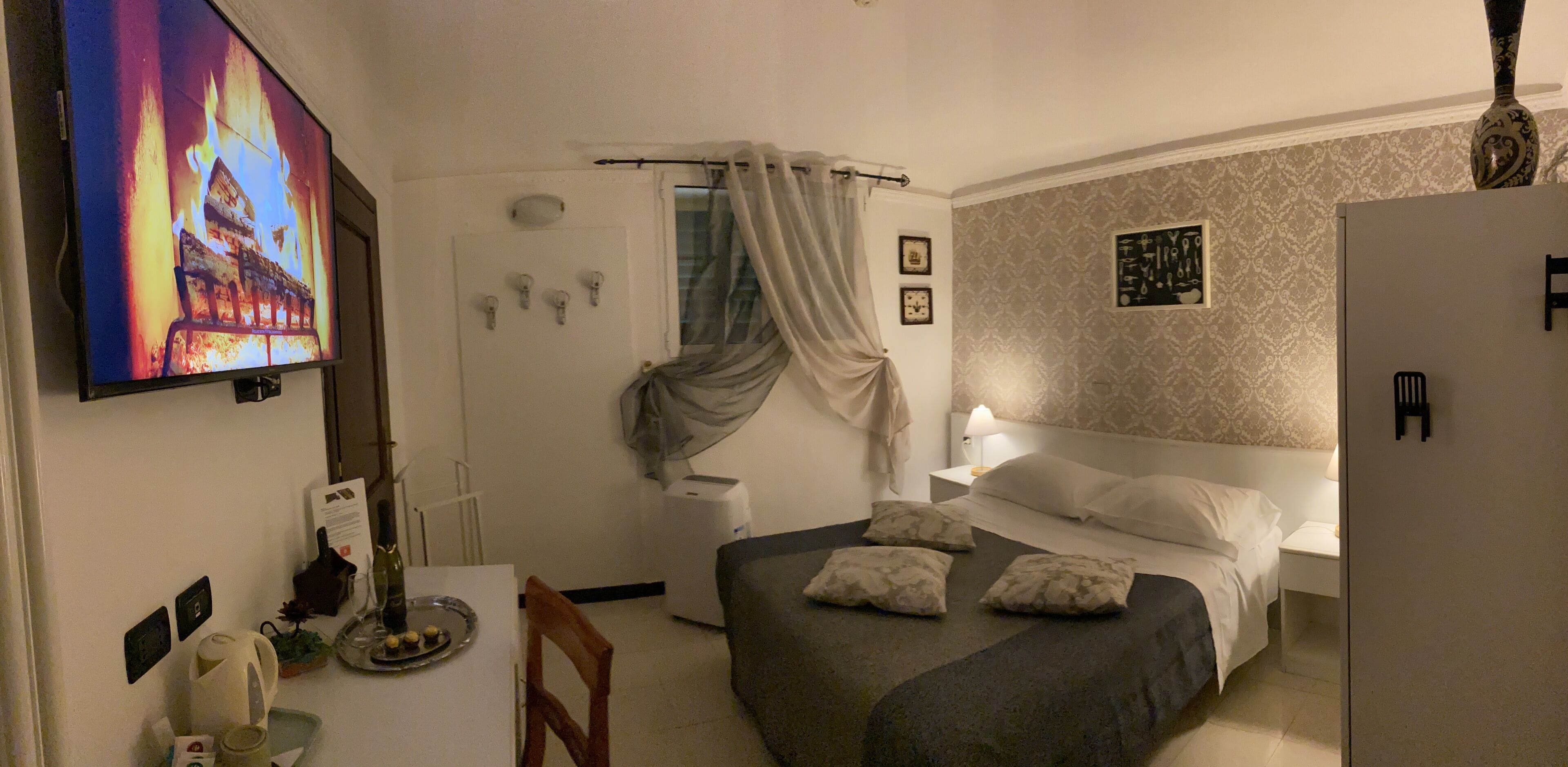 Desk, free WiFi, bed sheets