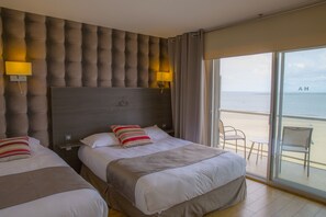 Triple Room, Terrace, Sea View | Premium bedding, in-room safe, individually decorated - Arc Hôtel sur Mer (Arcachon)