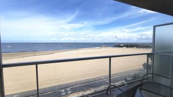 Twin kamer, terras, uitzicht op zee | Balkon
