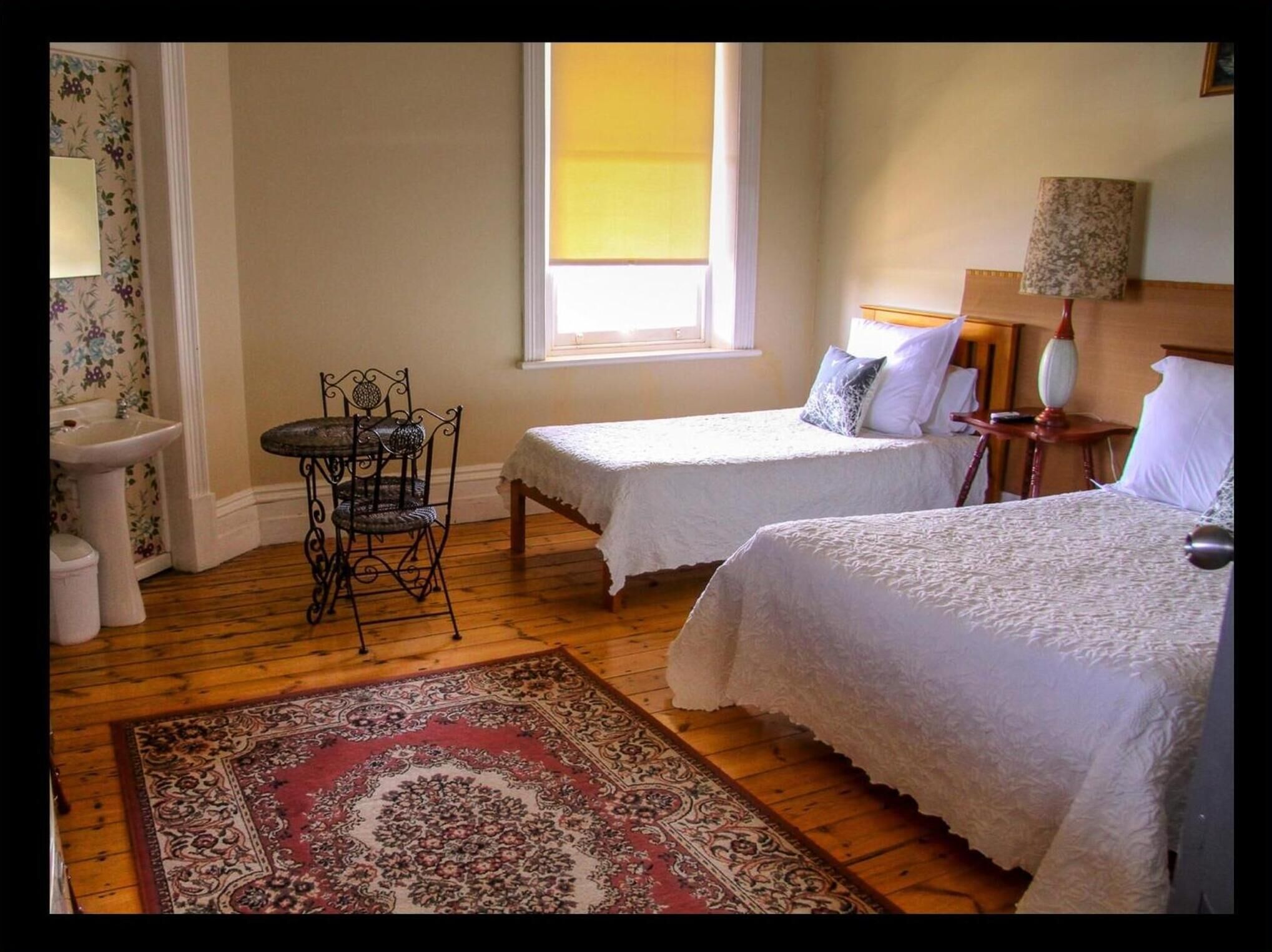 Free WiFi, bed sheets