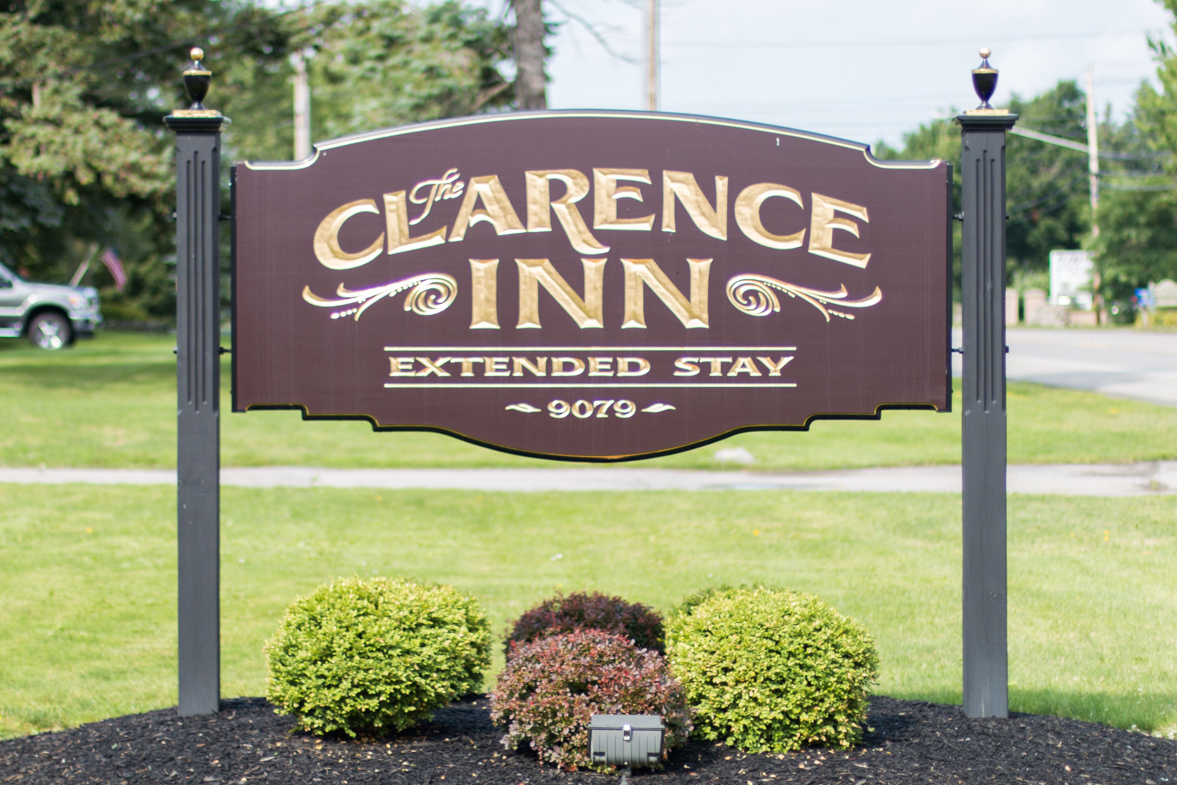 Indicador per a The Clarence Inn, que indica que ofereix allotjament per estades llargues.