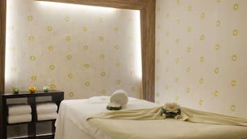 Couples treatment room(s), steam room, body treatments