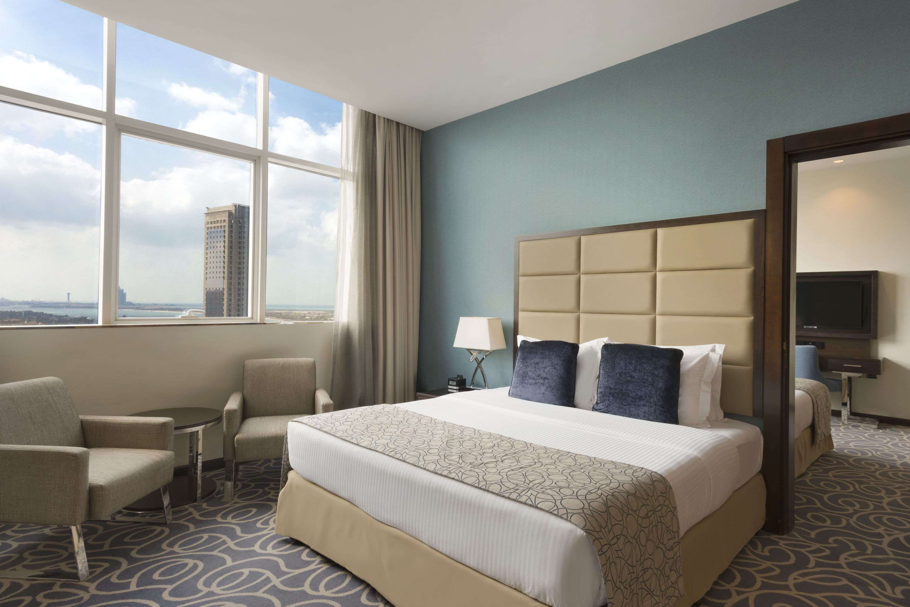 Foto - Ramada by Wyndham Abu Dhabi Corniche