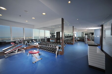 Ramada by Wyndham Abu Dhabi Corniche - Image 18