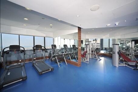 Ramada by Wyndham Abu Dhabi Corniche - Image 32