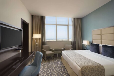 Ramada by Wyndham Abu Dhabi Corniche - Image 60