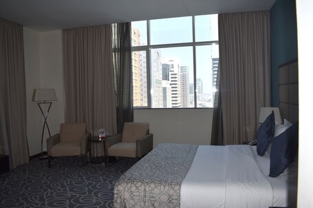 Ramada by Wyndham Abu Dhabi Corniche - Image 62