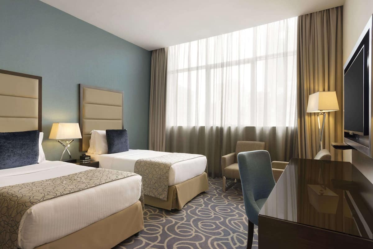 Deluxe Room, 1 Single Bed, City View | Premium bedding, minibar, in-room safe, desk