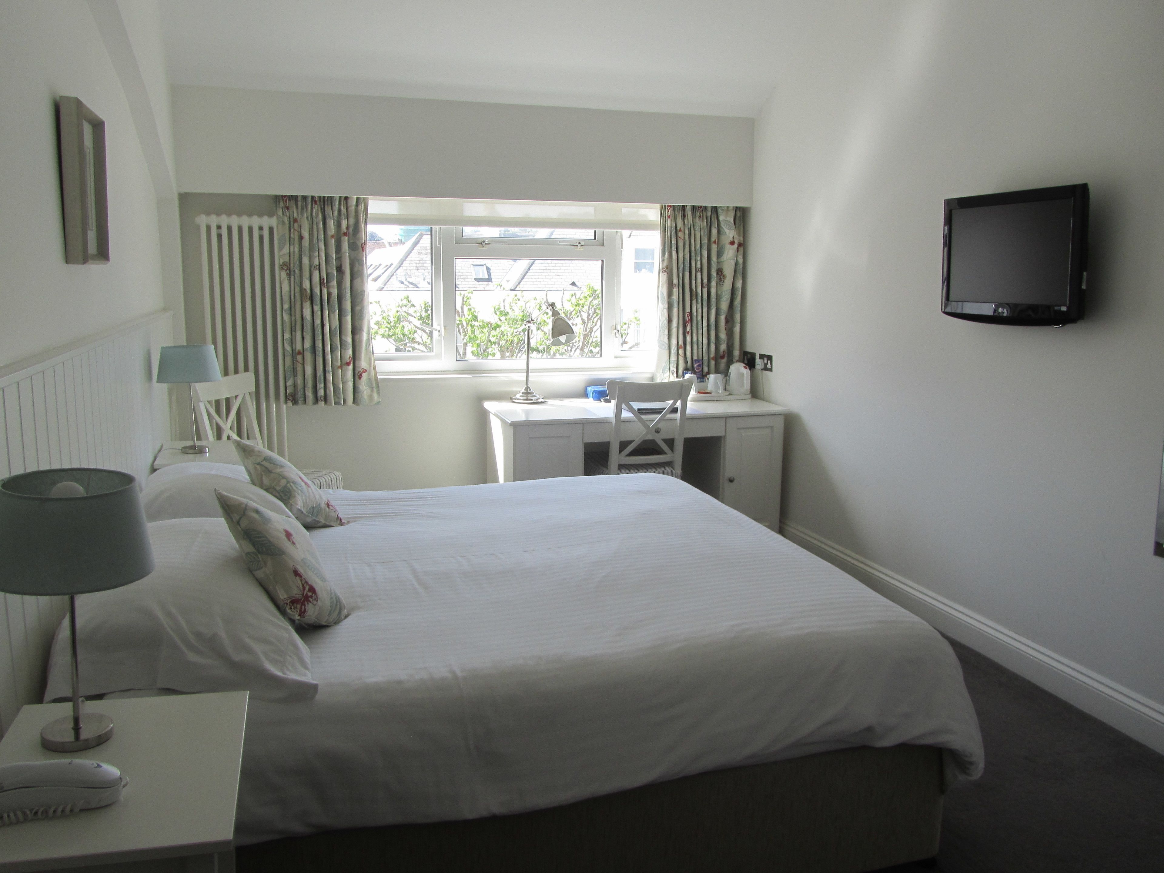 classic double or twin room, 1 double or 2 single beds | view from room