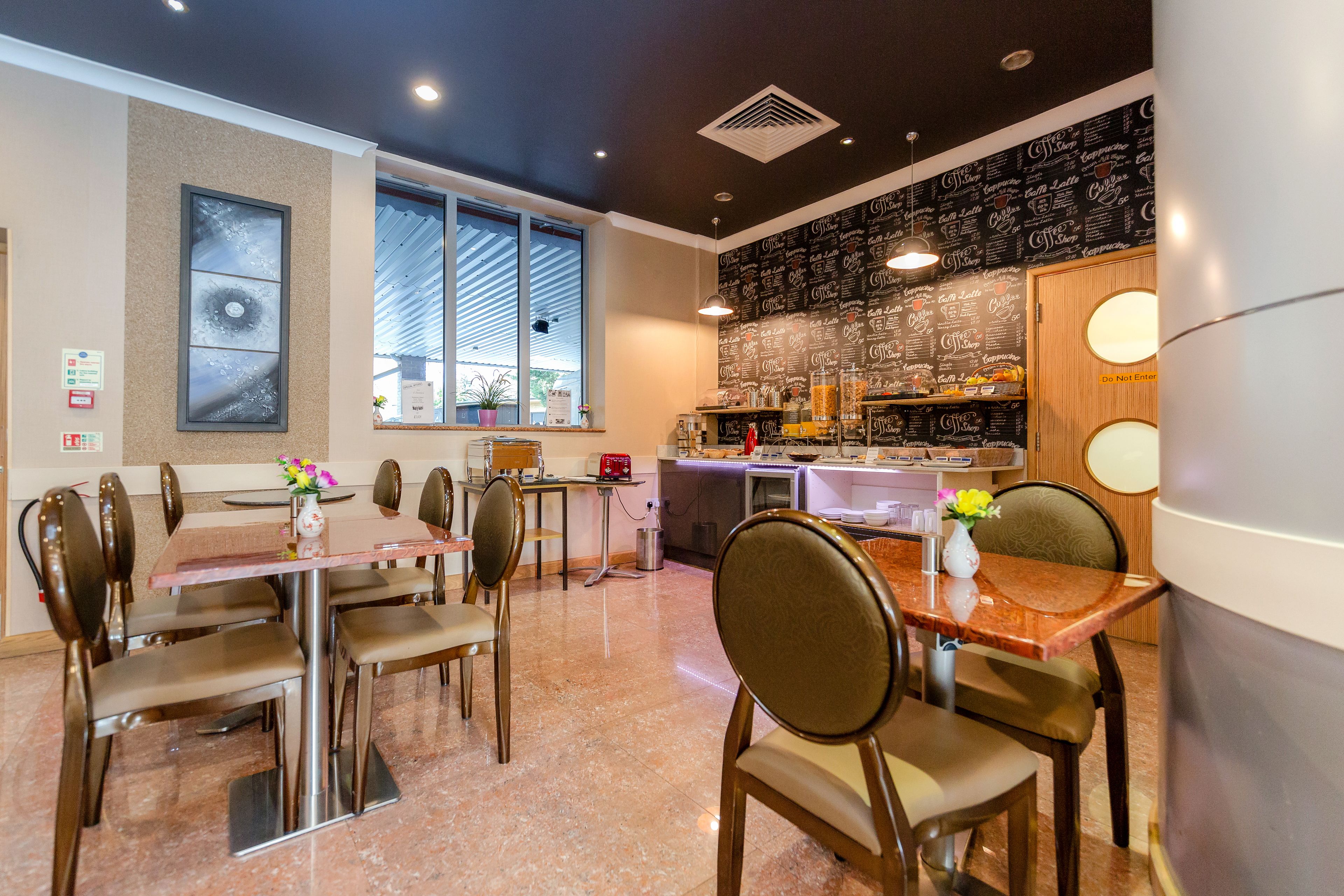 Daily continental breakfast (GBP 13.95 per person)