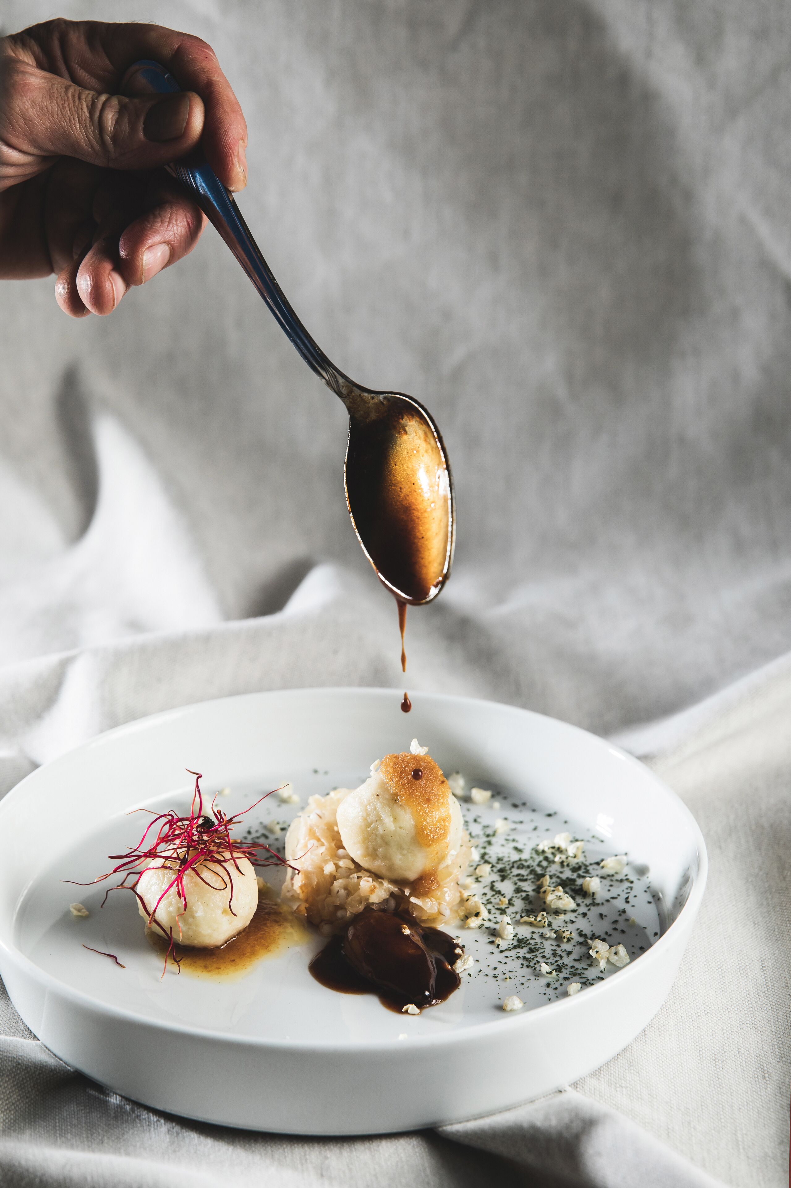 lunch and dinner served