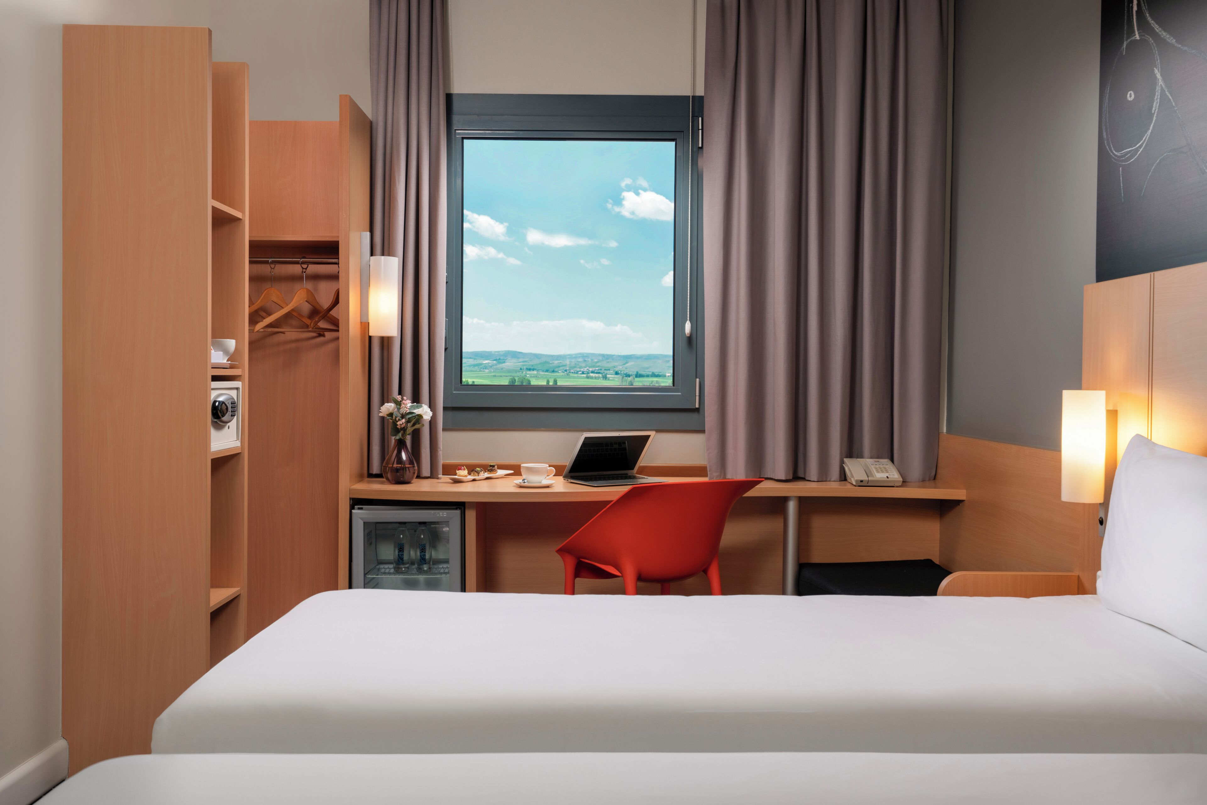 In-room safe, desk, free WiFi, bed sheets